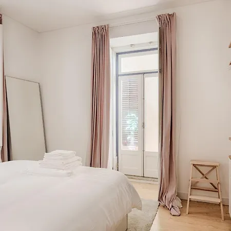 Romantic Gem In Alfama Apartman